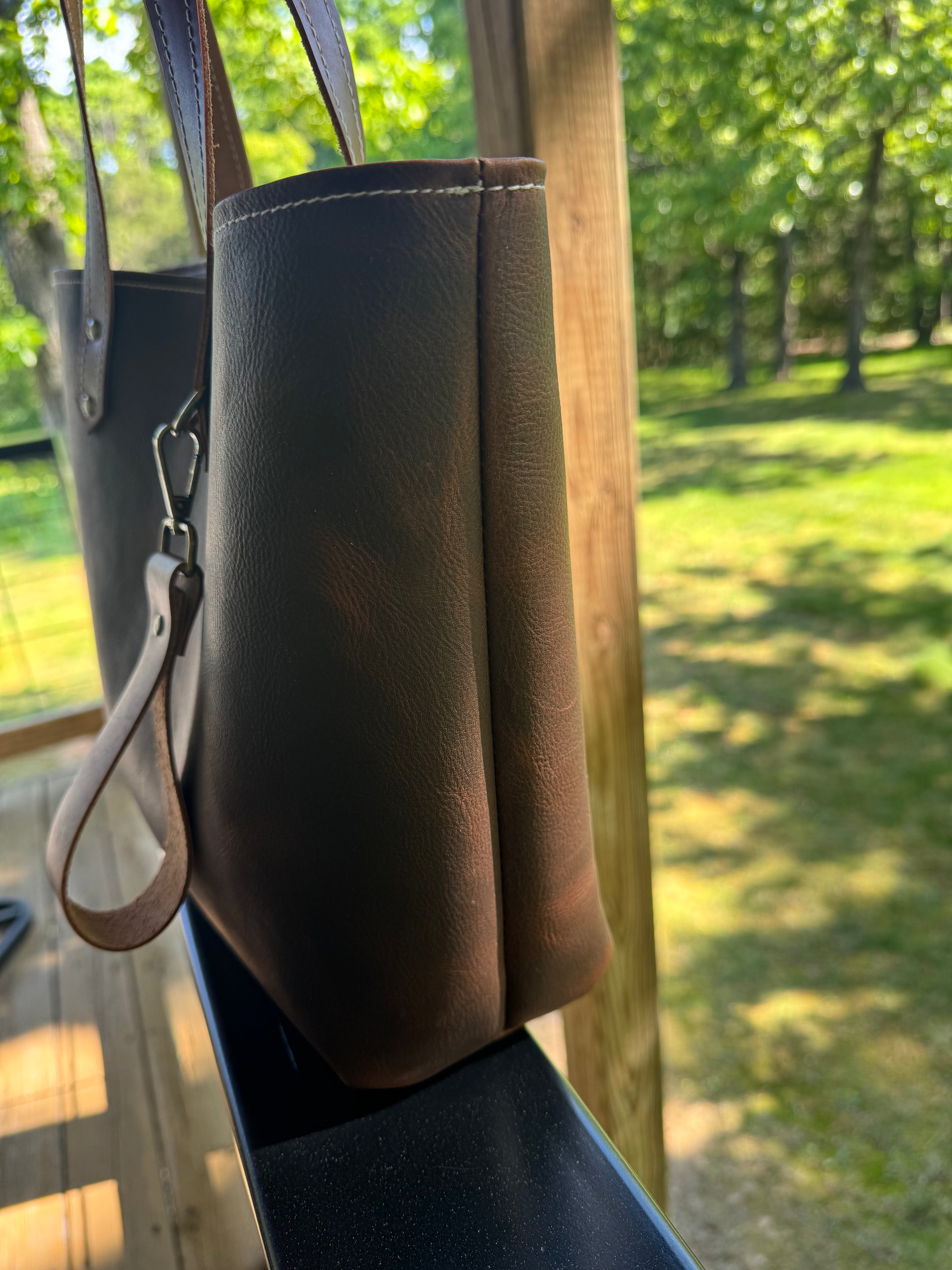 Leather tote
